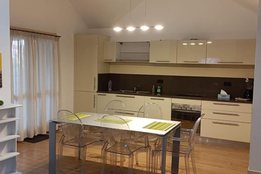 Central Terrace Escape With Jacuzzi Timisoara Exterior foto
