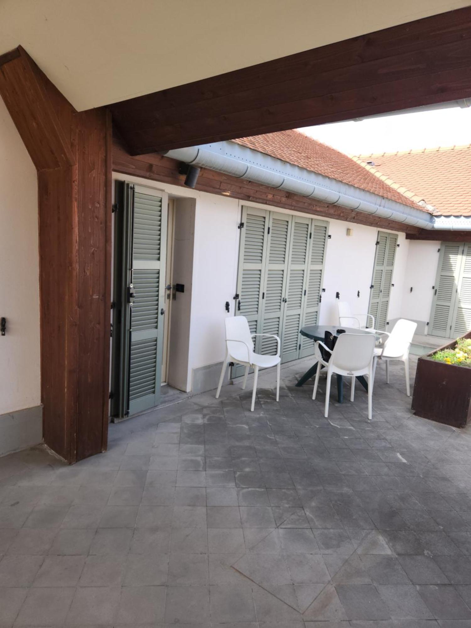 Central Terrace Escape With Jacuzzi Timisoara Exterior foto